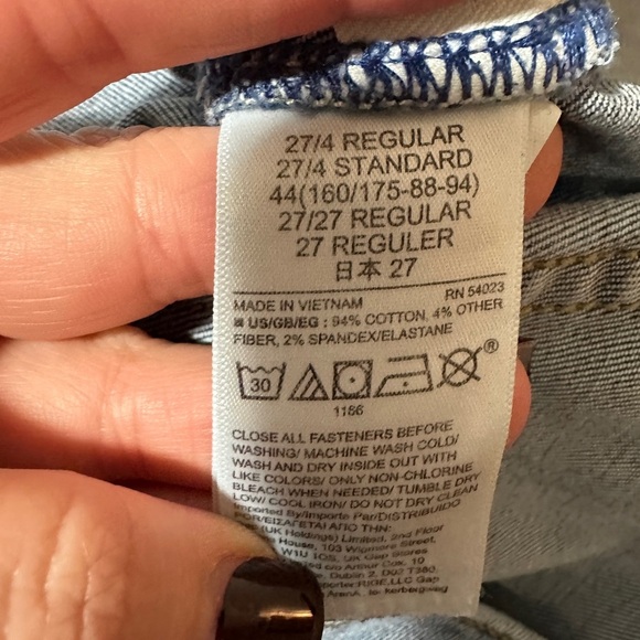 Gap Classic Straight Mid rise Jeans Size 27/4 - Picture 4 of 4